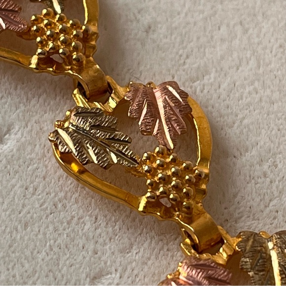 Vintage Landstrom’s Tri Color 10 Karat Black Hills Gold Heart Leaf Bracelet - Picture 11 of 15